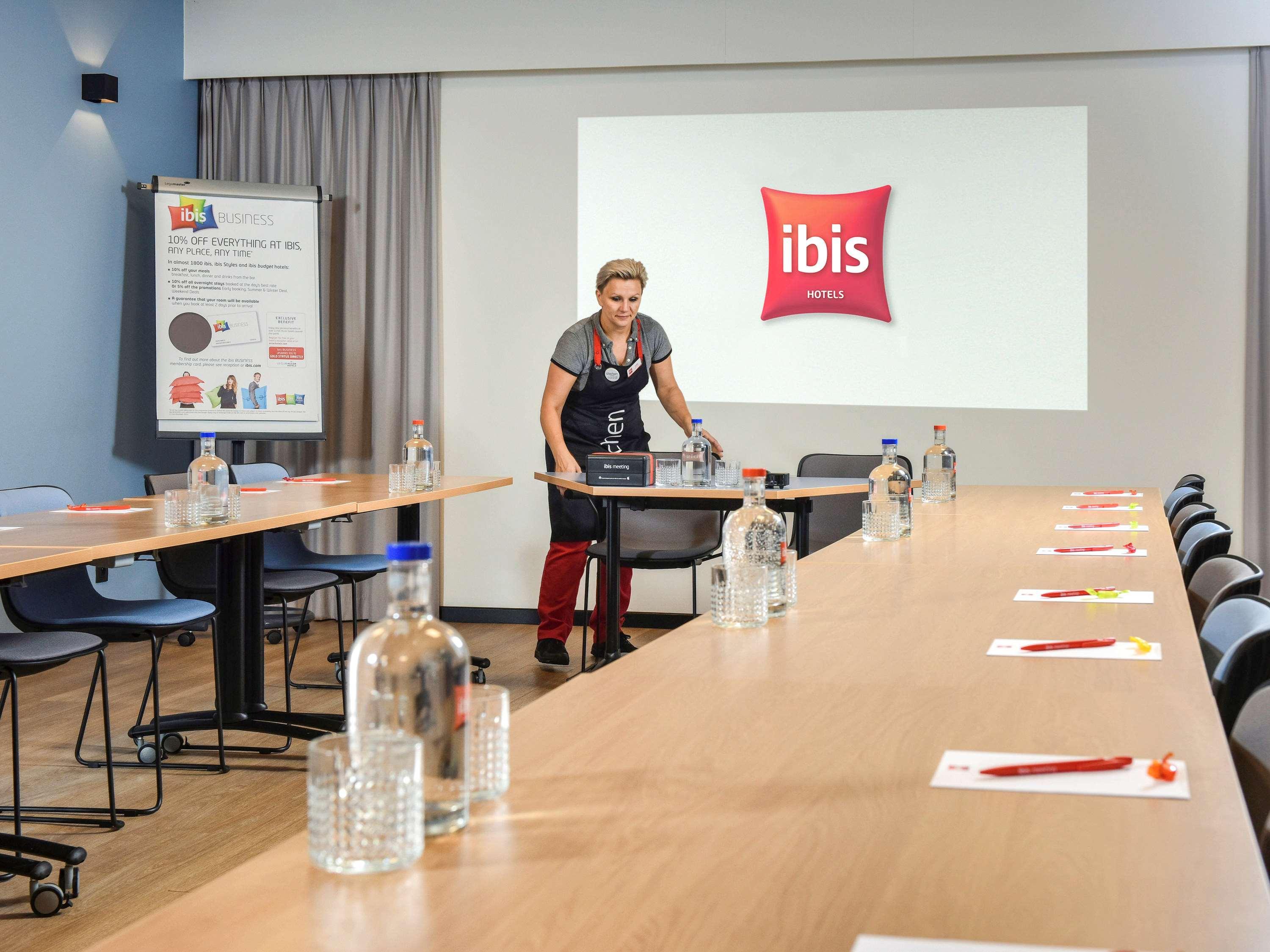 Ibis Brussels Erasmus Hotel Anderlecht Exterior photo